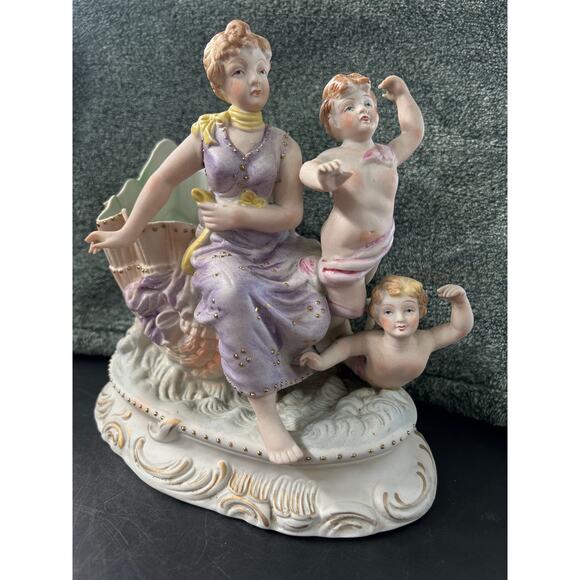 Porcelain Figurine Woman Cherubs at Sea MCM Andrea by Sadek - Picture 1 of 11